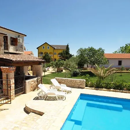 Apartment Ljiljana By Interhome