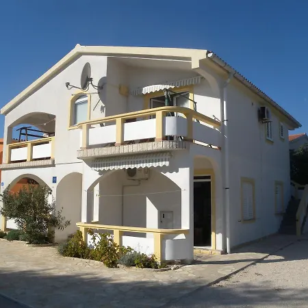 Apartment Apartment Ljiljana By Interhome